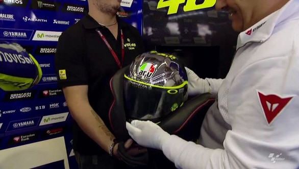 AGV รุ่น Valentino Rossi Special Mugello Edition Helmet 2015