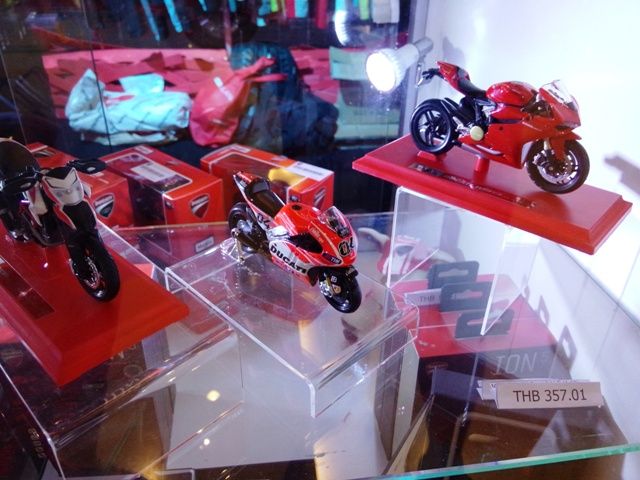 Ducati Showcase เซ็นทรัลลาดพร้าว 2557