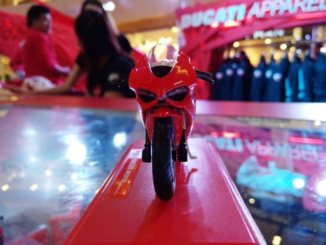 Ducati Showcase เซ็นทรัลลาดพร้าว 2557