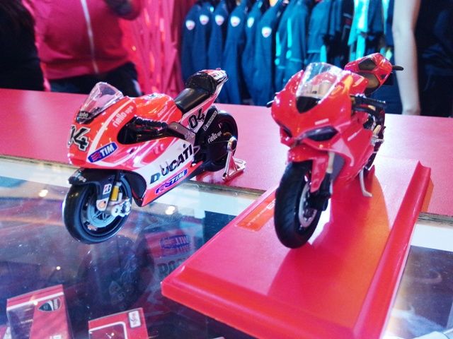 Ducati Showcase เซ็นทรัลลาดพร้าว 2557