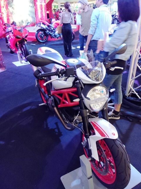 Ducati Showcase เซ็นทรัลลาดพร้าว 2557