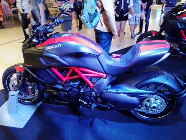 Ducati Showcase เซ็นทรัลลาดพร้าว 2557