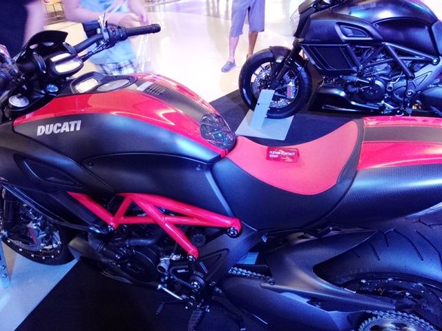 Ducati Showcase เซ็นทรัลลาดพร้าว 2557